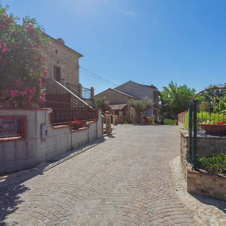 Borgo Agrituristico Il Pino-1 By Interhome بيت للعطل Crecchio